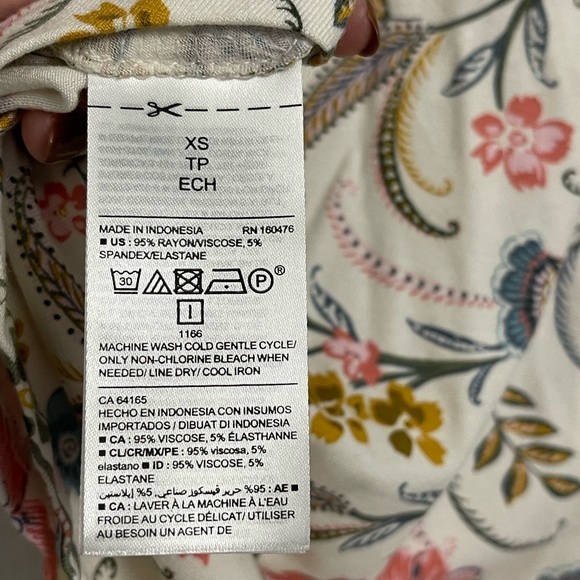 Old Navy | Athleisure | Size XS - Picture 3 of 4